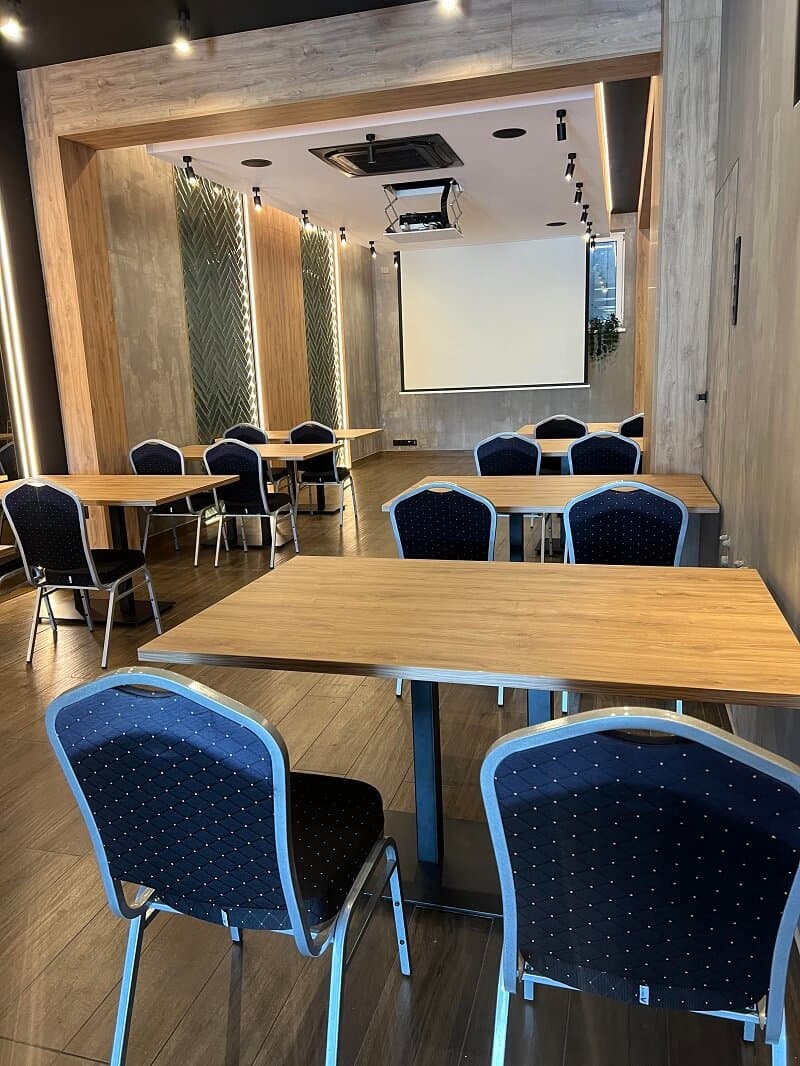 Szkolenia lub Konferencje